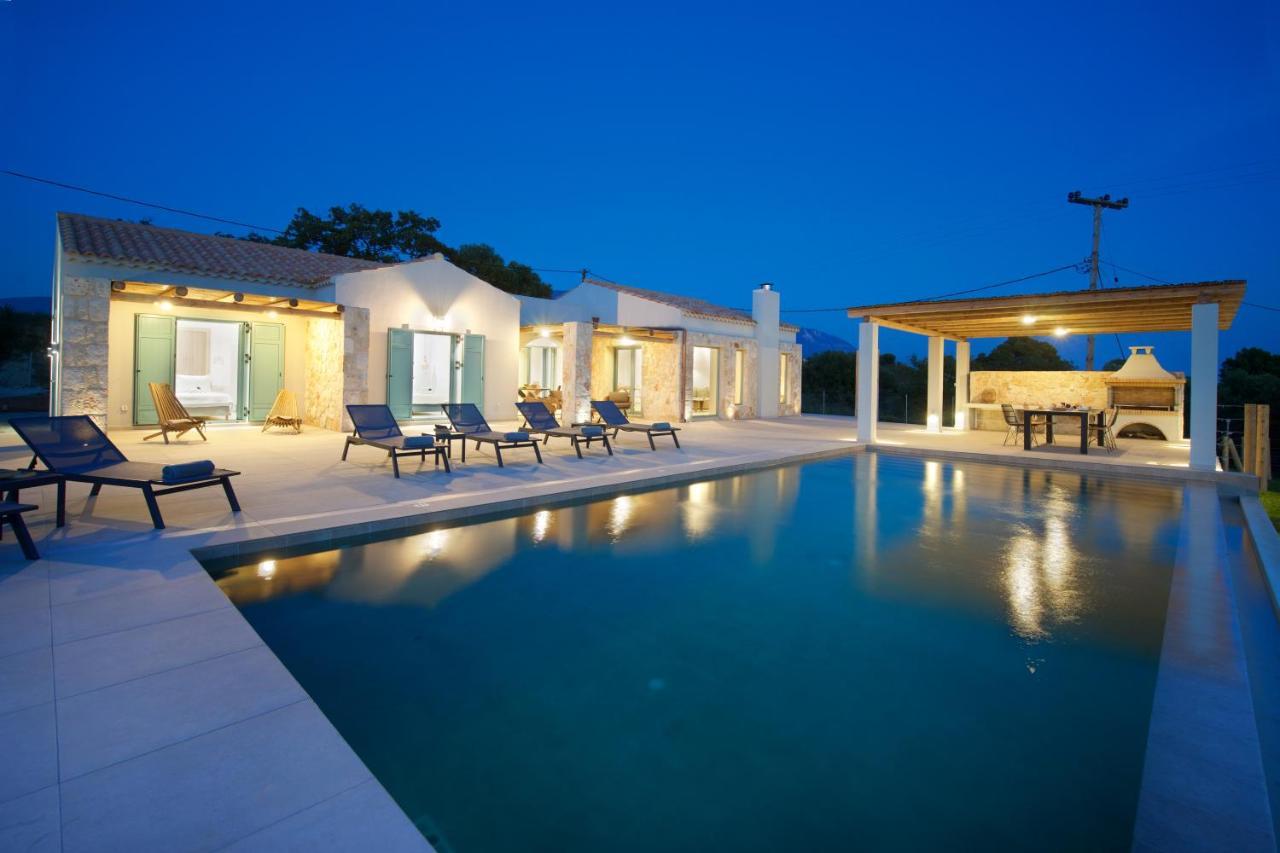 Exclusive Sea View Villa Madelaine Spartia  Exterior photo