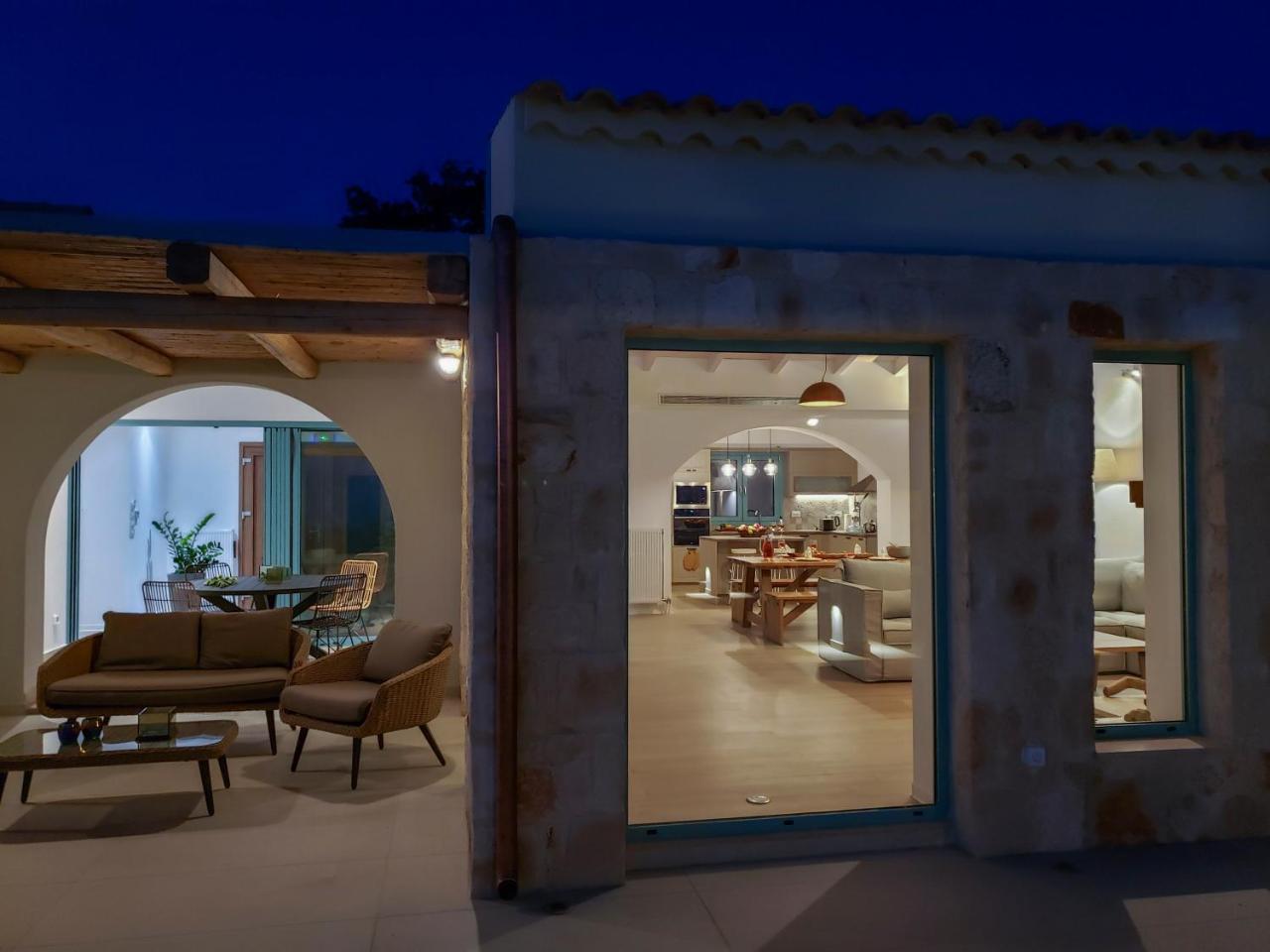 Exclusive Sea View Villa Madelaine Spartia  Exterior photo